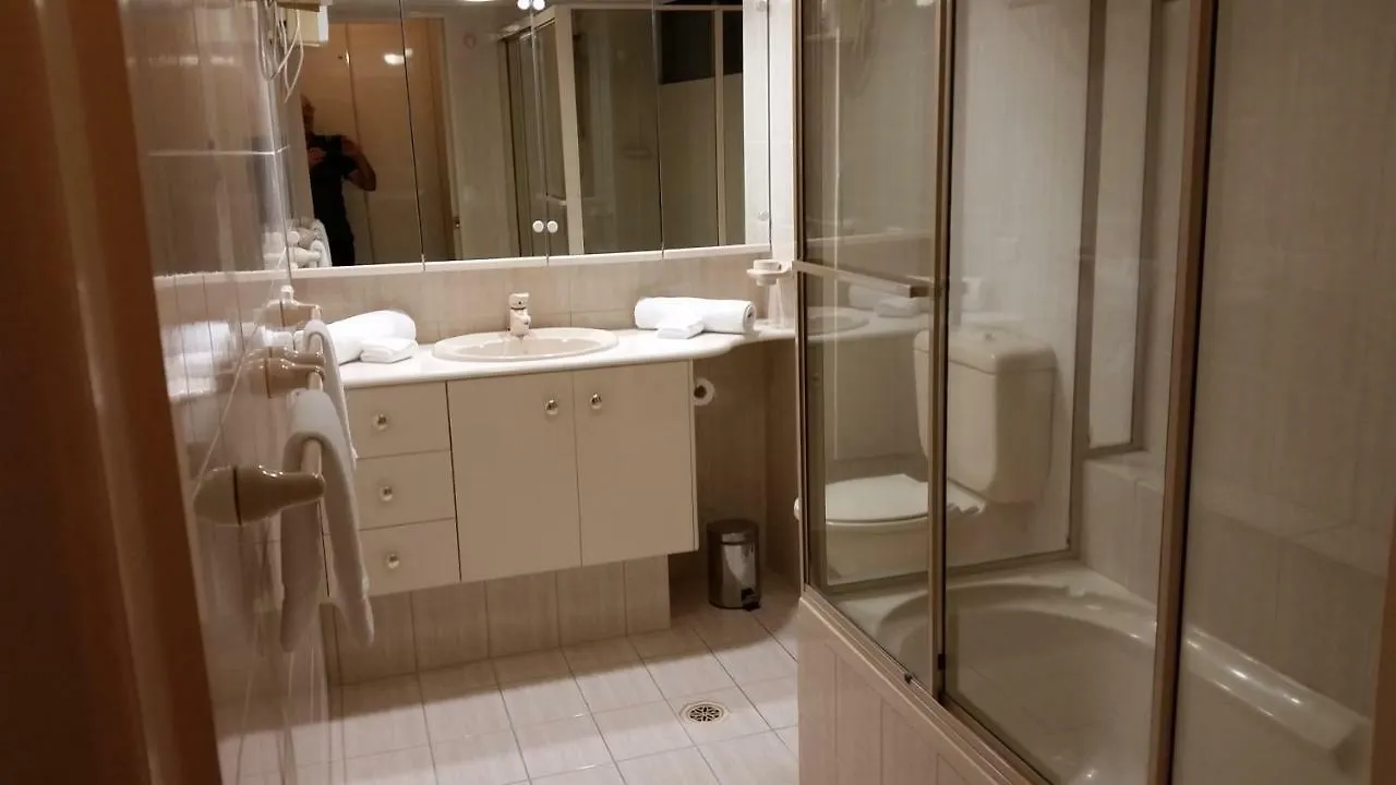 Beaconlea Aparthotel Gold Coast 4*,  Australia